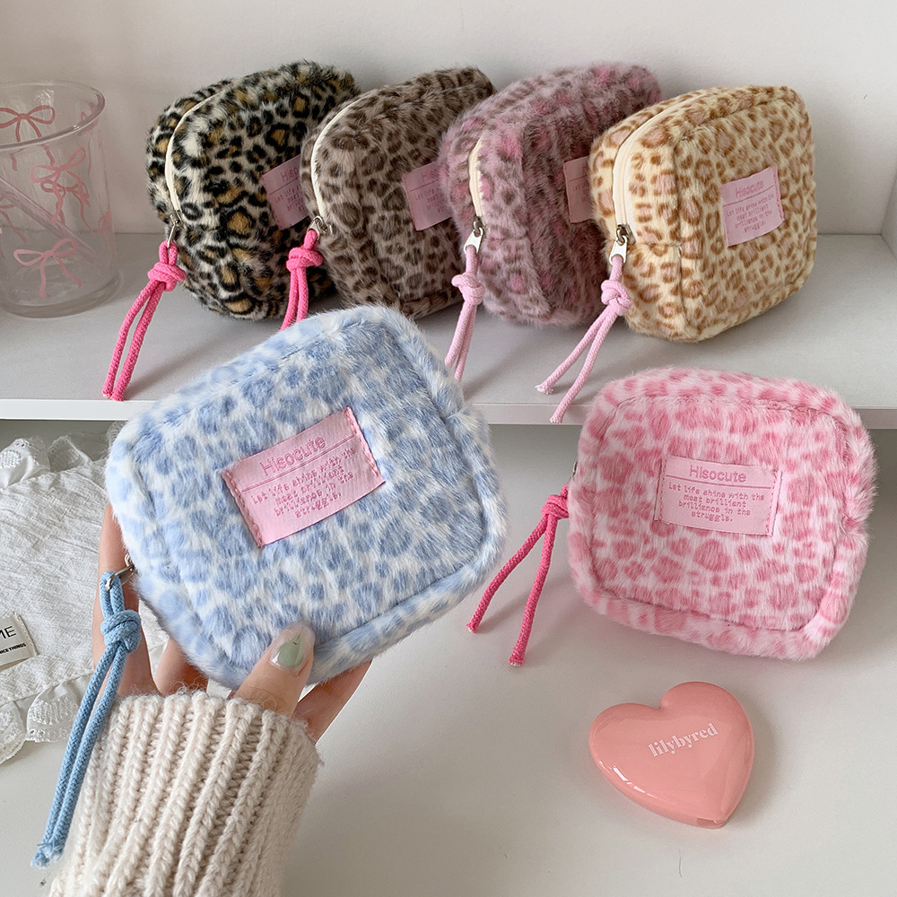 1 Buah Tas Rias Motif Macan Tu - Tech Accessories Kit ulasan dan harga